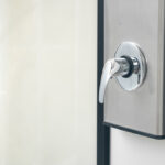 Geza-Rectangular-Glass-Shower-Cubicle-Mixer